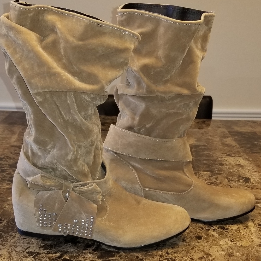 Tan boots